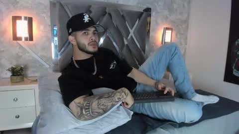 Vincent online show from October 7, 3:25 am