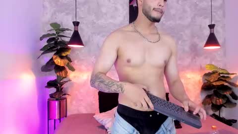 Vincent online show from October 16, 4:13 am