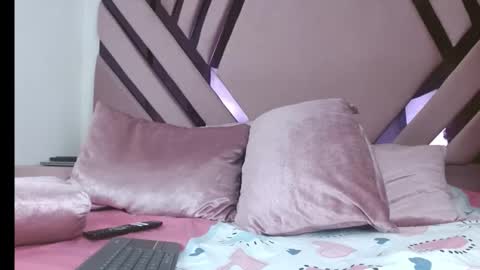 Snapshot of vinitryjhonson chatting on March 1, 3:41 am vinitryjhonson online show from March 1, 3:41 am