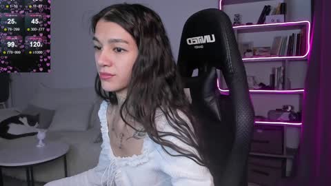 vinkitinkii online show from December 19, 7:07 am