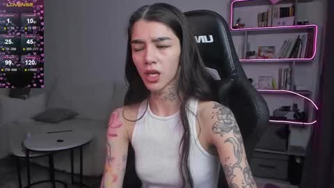 vinkitinkii online show from February 27, 7:12 am