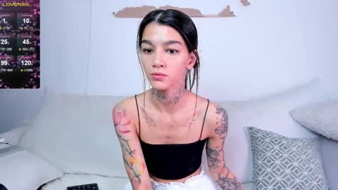 vinkitinkii online show from September 12, 6:57 am