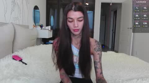 vinkitinkii online show from December 23, 7:17 am