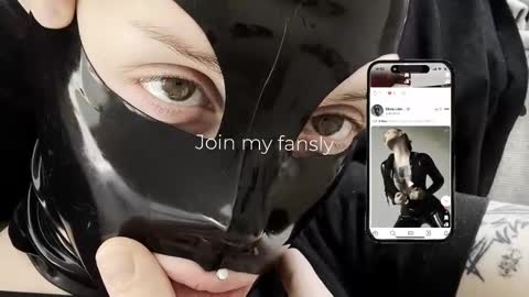 Diva Silvia online show from January 8, 5:15 pm