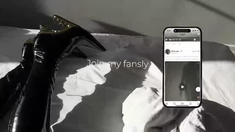 Diva Silvia online show from February 11, 4:12 pm