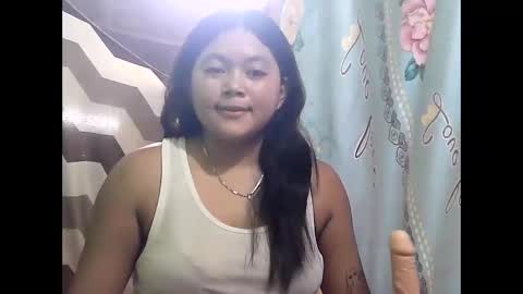 Snapshot of vio903765 chatting on May 3, 2:06 am vio903765 online show from May 3, 2:06 am