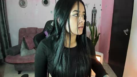 Snapshot of vio_let_ chatting on September 19, 8:49 am Daniela online show from September 19, 8:49 am