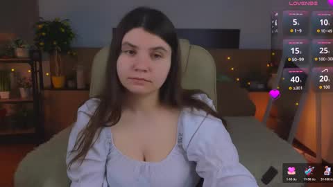 Snapshot of viola__shy chatting on May 24, 8:36 pm Viola online show from May 24, 8:36 pm