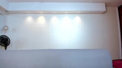 Violett  Everyday From 0530 to 1430 Col Time online show from October 30, 10:38 am