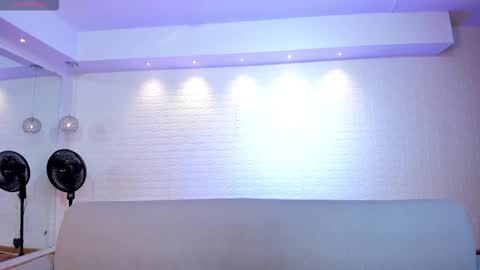 Violett  Everyday From 0530 to 1430 Col Time online show from December 23, 10:35 am