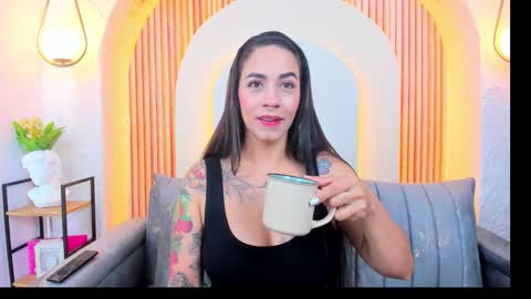 Snapshot of violeet_scottt chatting on February 11, 10:42 am Violette online show from February 11, 10:42 am