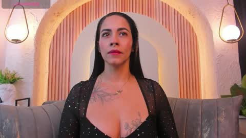 Snapshot of violeet_scottt chatting on February 21, 9:54 am Violette online show from February 21, 9:54 am