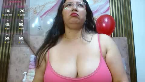 Snapshot of violemurray chatting on February 23, 11:51 am violemurray online show from February 23, 11:51 am