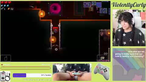 Snapshot of violentlycurly chatting on June 12, 10:19 pm Curly the Coin Operated Toy online show from June 12, 10:19 pm