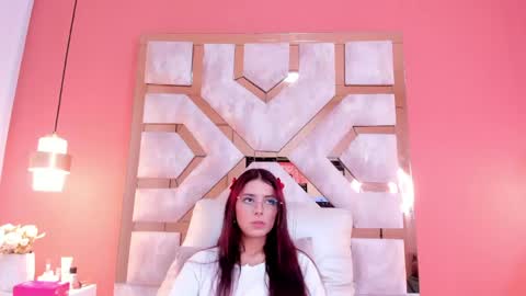 KARLA GAEZ online show from April 21, 12:33 pm