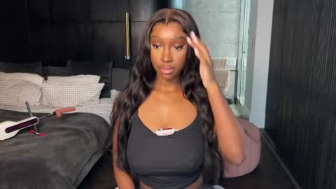 Snapshot of violet6xft chatting on May 27, 11:07 am Fantasy Black Girl online show from May 27, 11:07 am