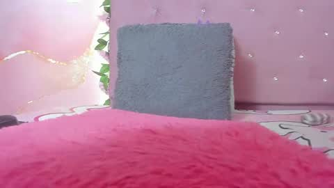 violet__taylor_ online show from April 14, 2:17 am