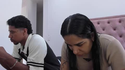 Violet and Myers online show from September 13, 3:23 pm