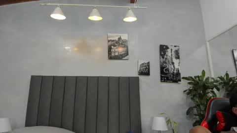 Violet and Myers online show from September 26, 11:20 pm