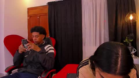 Violet and Myers online show from November 30, 11:14 am