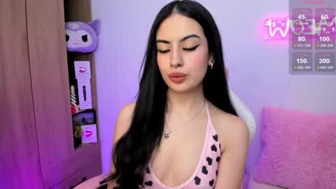 Snapshot of violet_catt chatting on December 3, 4:50 pm Violeta  online show from December 3, 4:50 pm