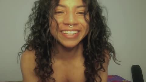 Violet online show from February 19, 9:25 pm