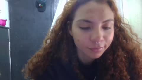 Snapshot of violet_smmithh chatting on July 17, 2:18 am Violet online show from July 17, 2:18 am