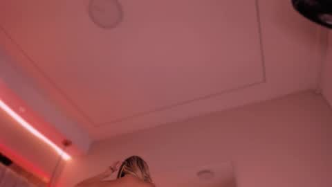Snapshot of violeta_abel chatting on September 13, 10:26 am Violeta online show from September 13, 10:26 am