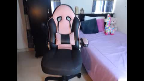 violeta.. online show from February 21, 7:21 pm