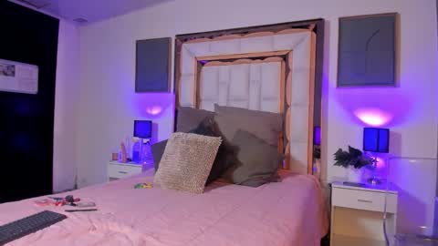 Violeta  online show from November 1, 12:07 pm