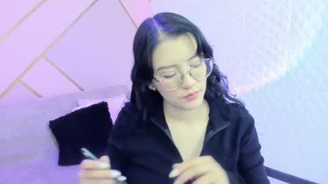     online show from January 17, 9:18 pm