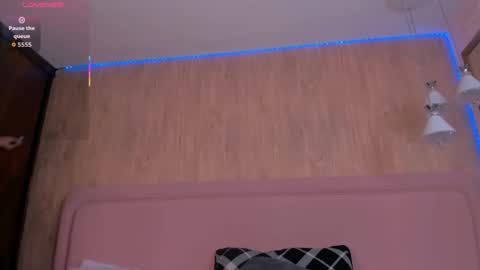 Snapshot of violeta_garcia chatting on September 26, 9:57 am Violeta Garcia online show from September 26, 9:57 am