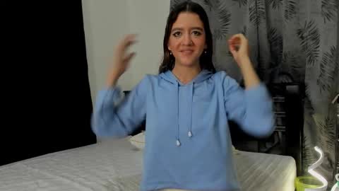 violeta_gracee online show from March 3, 3:29 pm