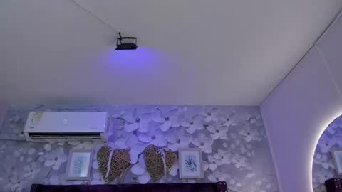 violeta_medina online show from June 3, 12:35 am