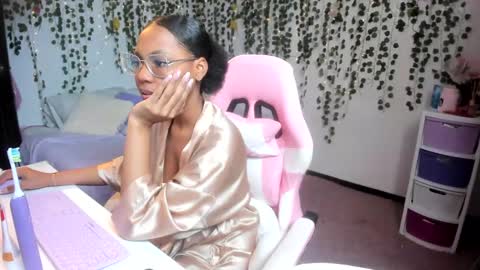 Violeta online show from September 19, 3:13 pm