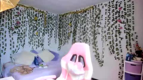 Violeta online show from November 27, 5:37 pm