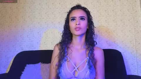 violeta_petite23_aws online show from December 5, 7:21 pm