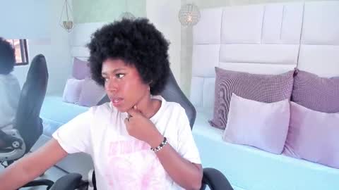 Violeta Ruiz online show from November 18, 5:39 pm