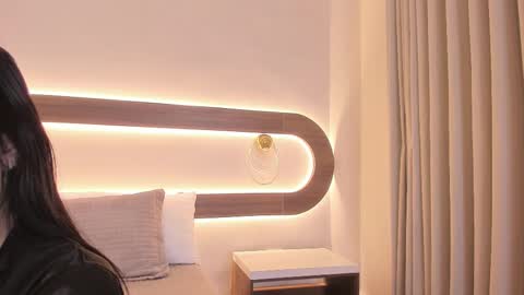 Violeta Sum online show from February 26, 12:15 pm