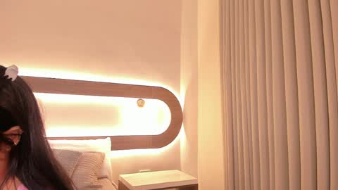 Violeta Sum online show from April 14, 12:44 pm