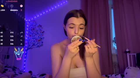 Eva online show from March 28, 2:27 pm