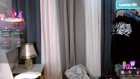 violet online show from May 12, 12:35 pm