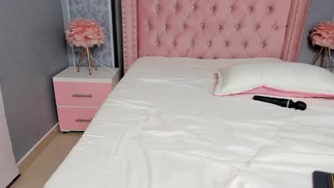 VIOLETA online show from February 10, 10:19 pm