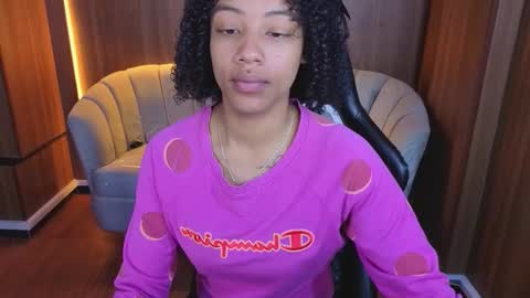 violeth_b online show from February 16, 12:34 pm