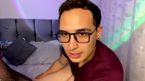 Snapshot of violetjack chatting on March 27, 5:57 am violetjack online show from March 27, 5:57 am