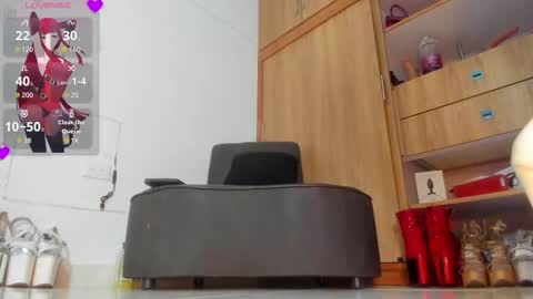 VIOLETA MONTANA online show from October 25, 9:39 am