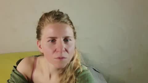 Violet  next stream December 6 online show from June 6, 4:33 pm