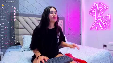 Violet Rousse online show from January 31, 6:47 pm