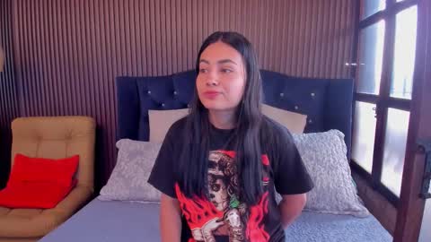 Violet Rousse online show from November 12, 3:23 pm