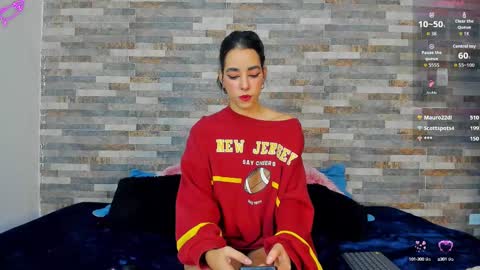 ViolettGolden online show from October 7, 2:09 am